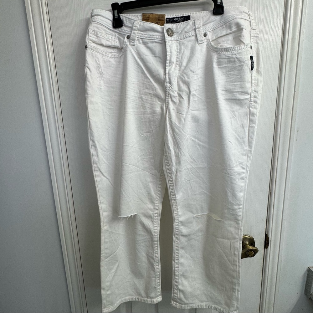 Silver Jeans Suki White Distressed Capri Jeans 16 L24 High Rise Stretch NWT